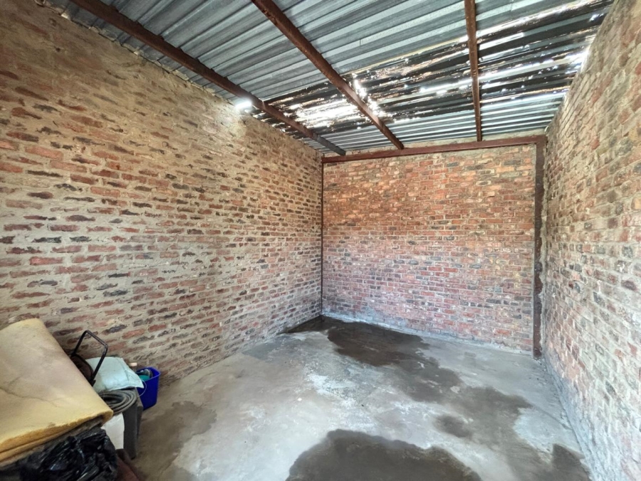 To Let commercial Property for Rent in Klerksdorp Industrial North West
